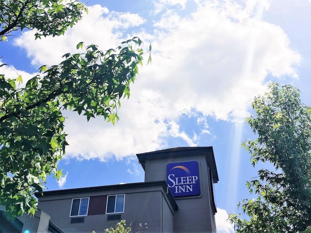 Sleep Sea Tac Airport Inn