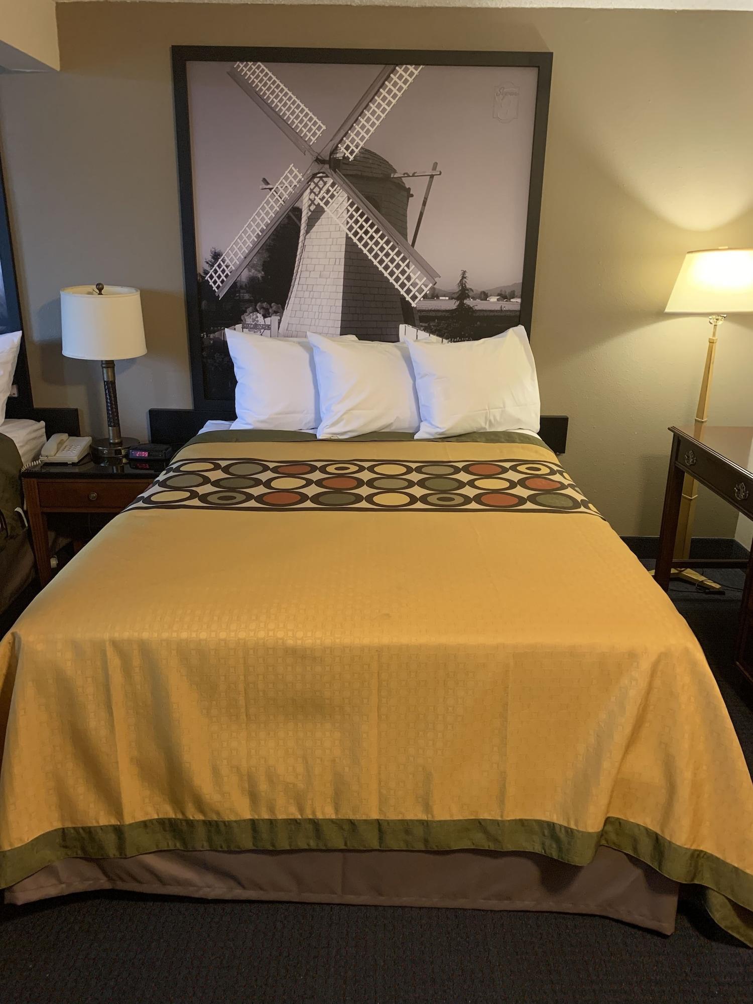 Sutton Hotel