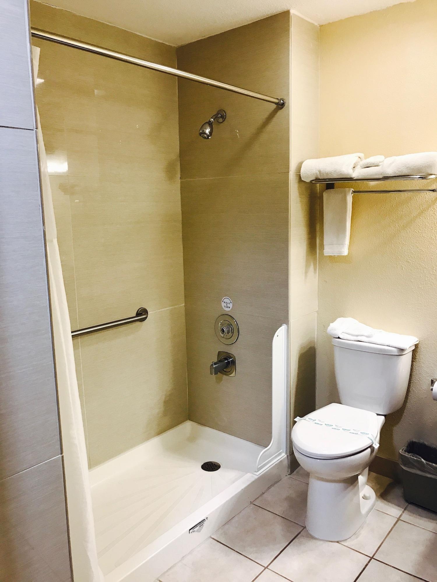 Sutton Hotel 2*
