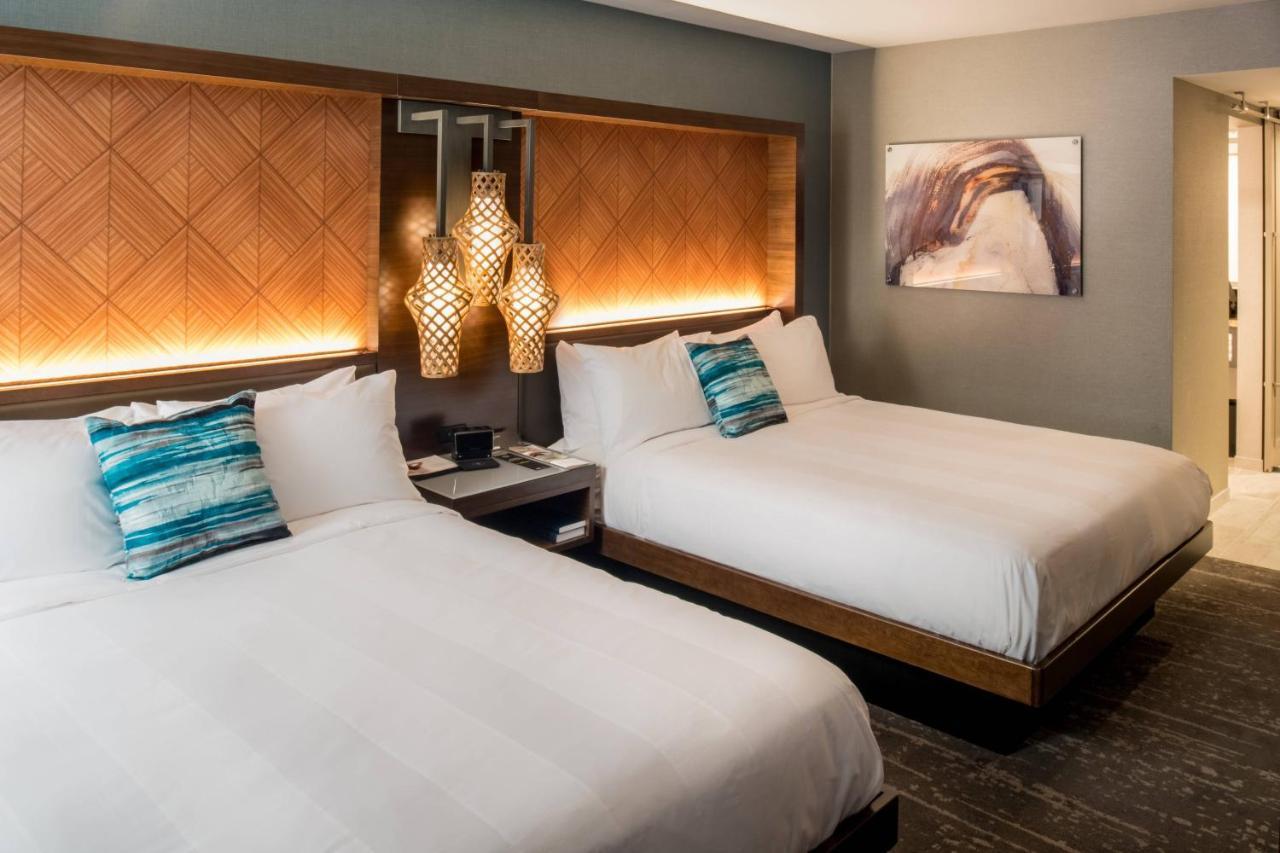 Seattle Airport Marriott Hotel 4*