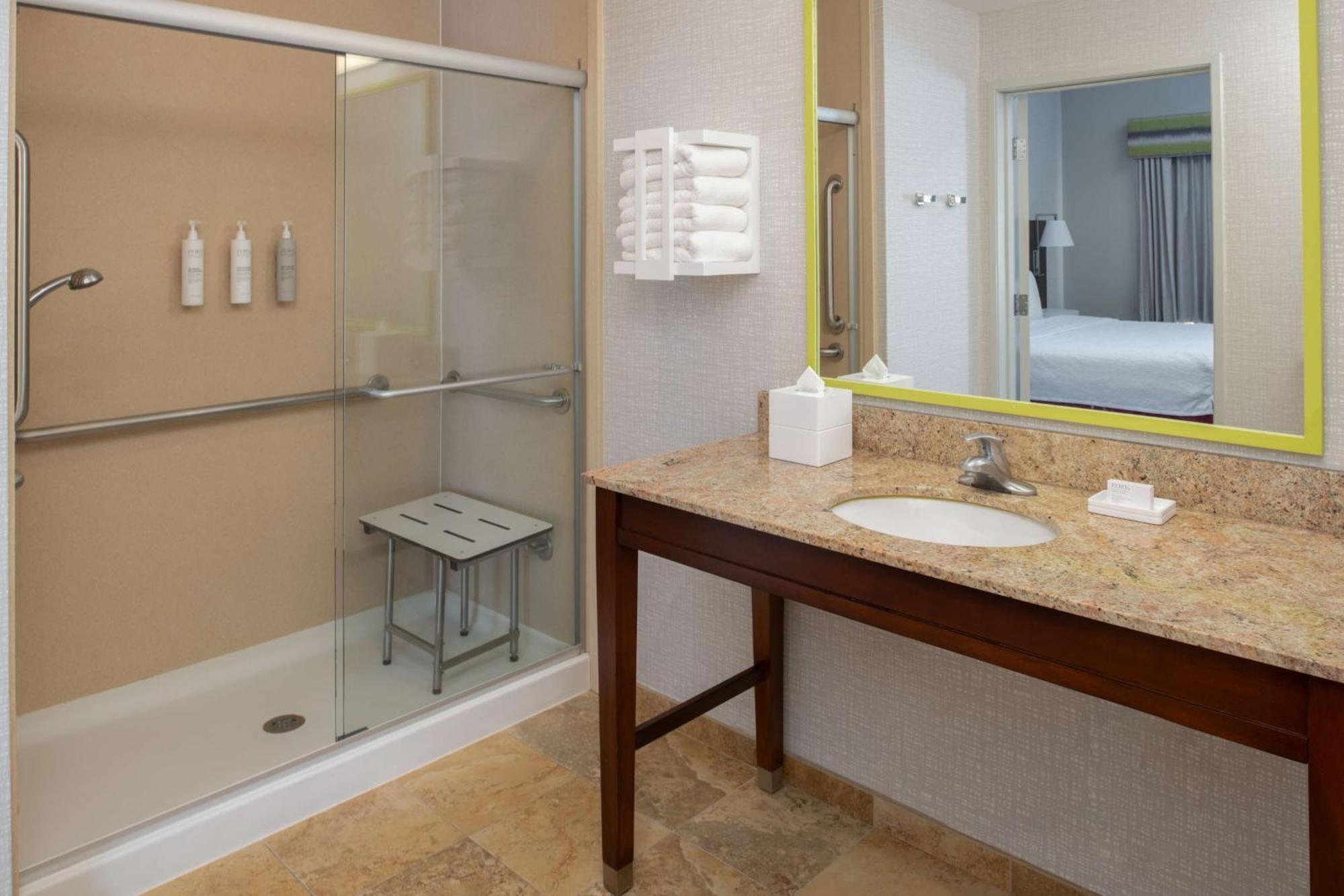 Hotel Hampton And Seattle - Airport / 28th Avenue 3*