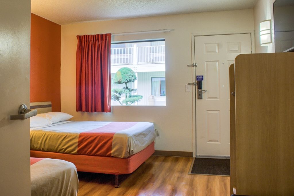 6-seattle, Wa - South 2*