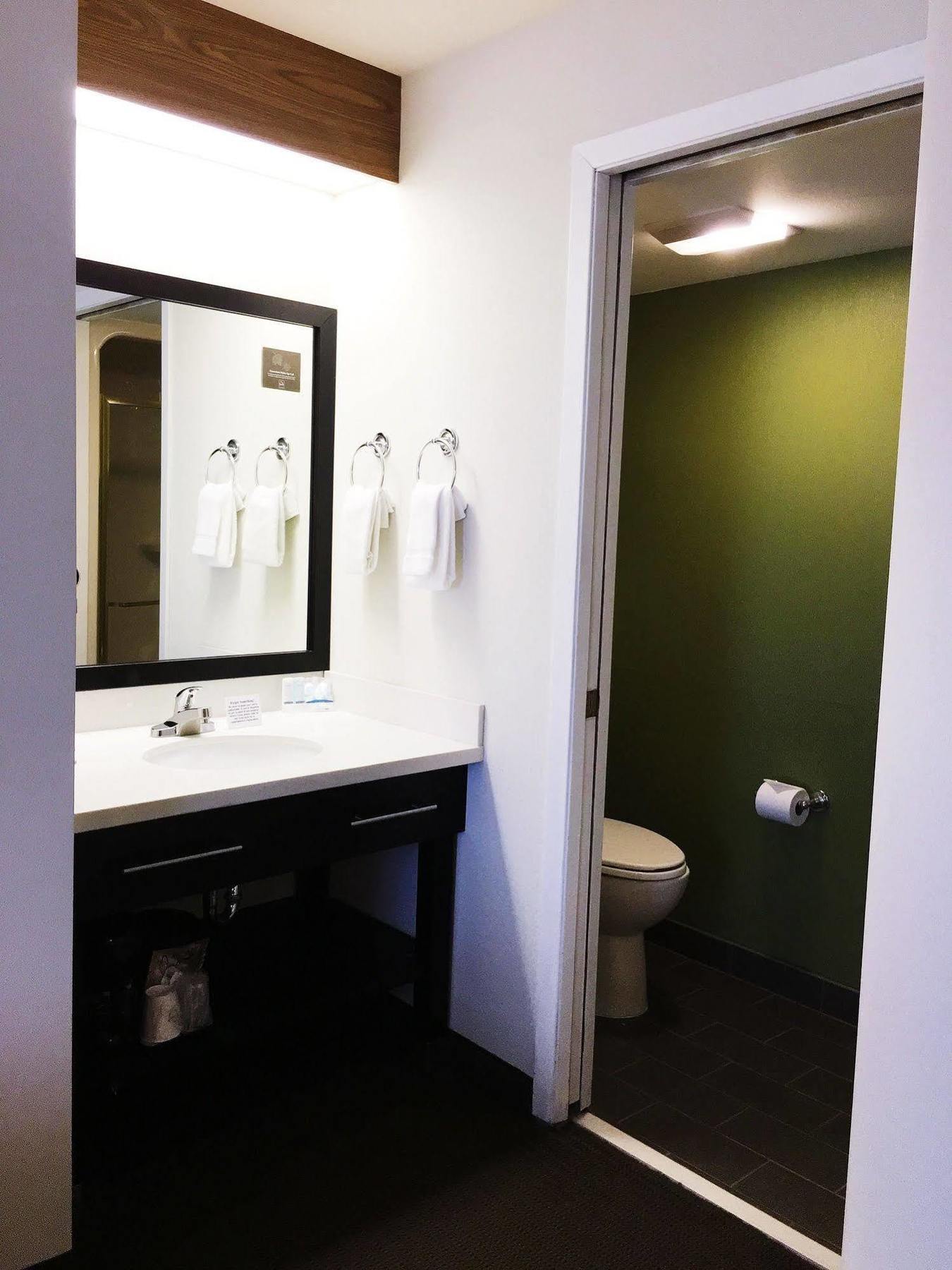 Inn Sleep Sea Tac Airport