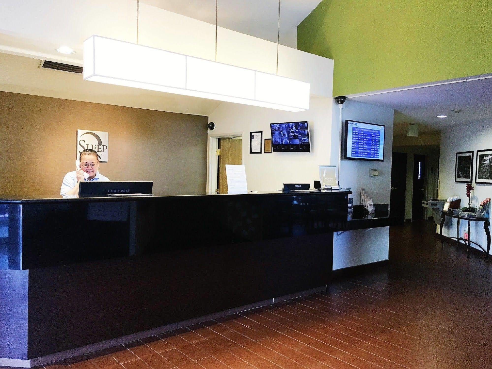 Sleep Sea Tac Airport Inn 3*