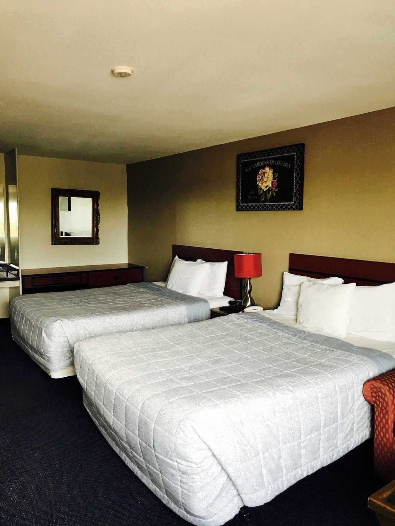 Sutton Hotel