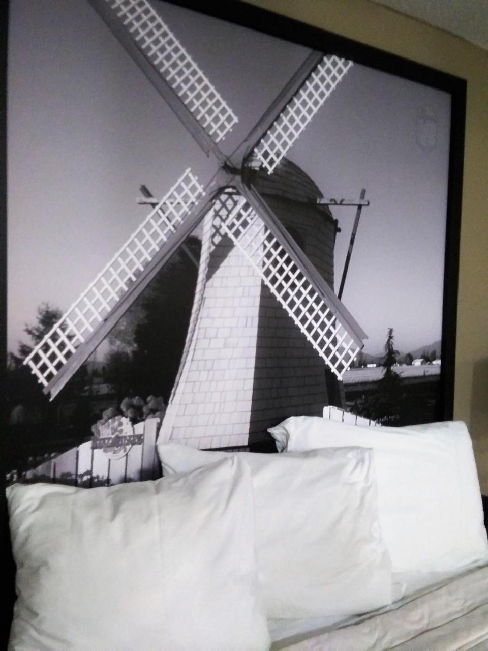 Sutton Hotel