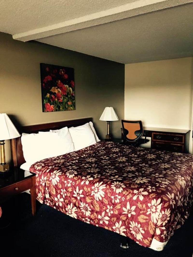 Sutton Hotel SeaTac