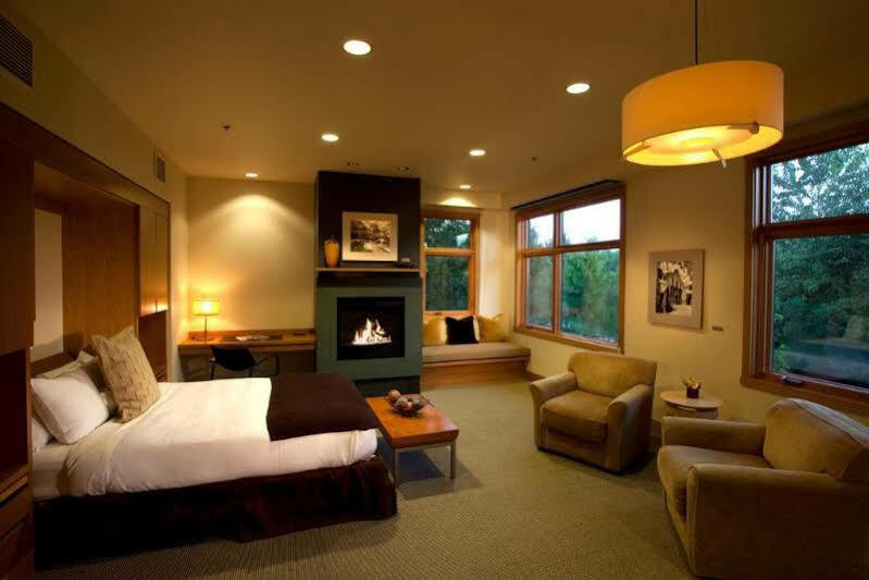 Cedarbrook 4*