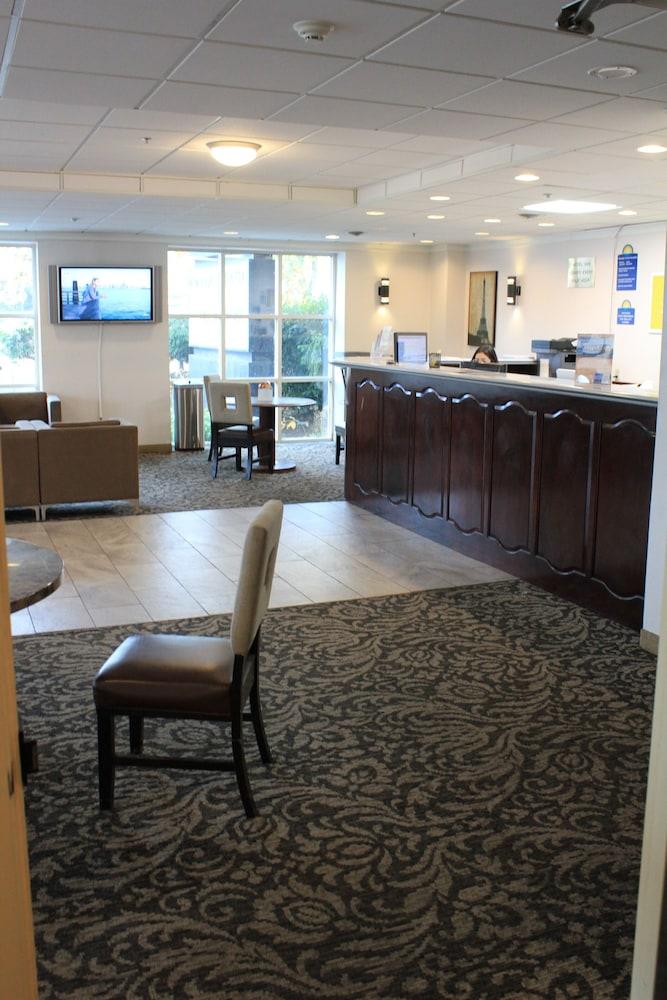 Hotel Days By Wyndham Airport SeaTac