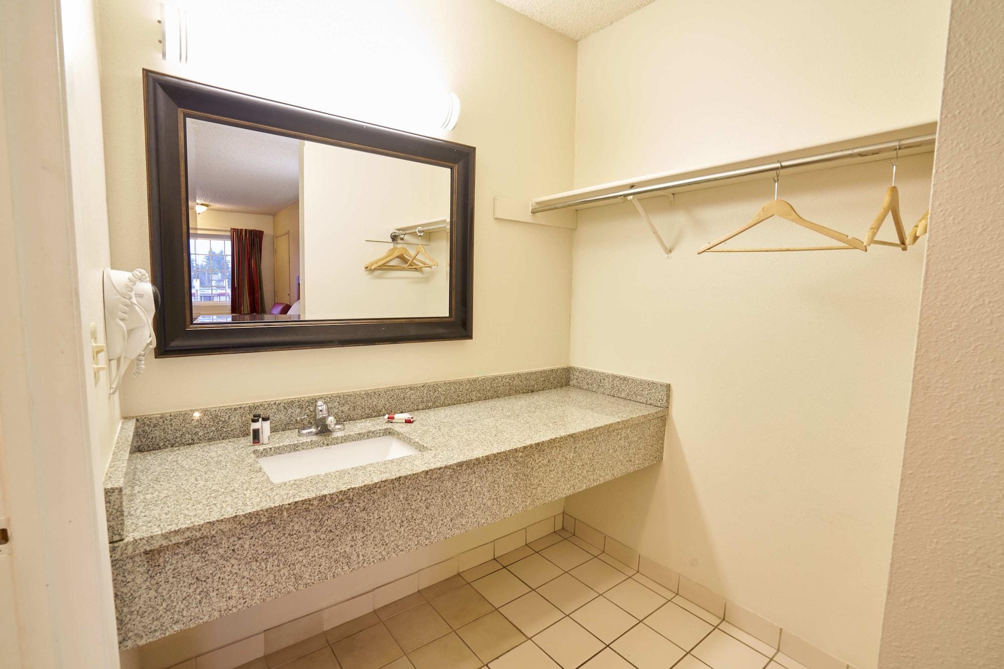 Inn Skyway - SeaTac
