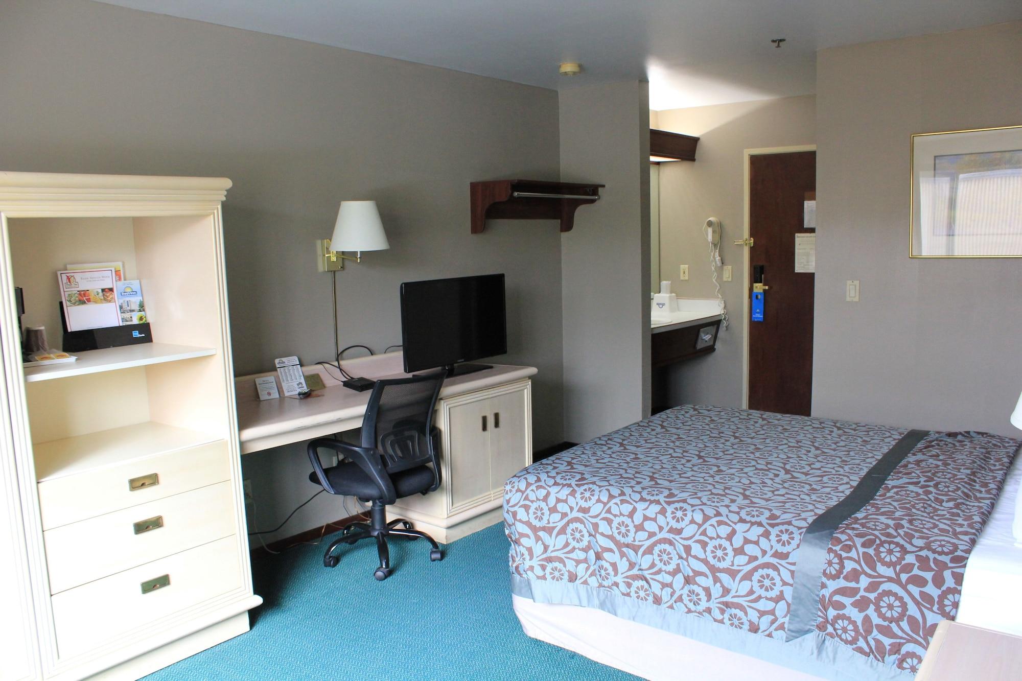 Days By Wyndham Airport Hotel 2*