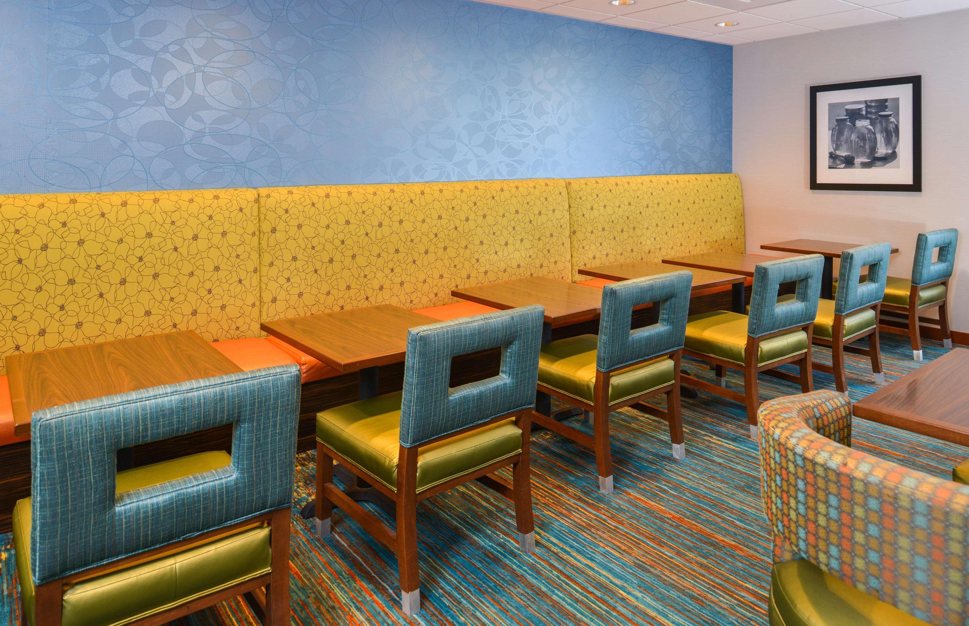 Hampton Seattle Airport Hotel 3*
