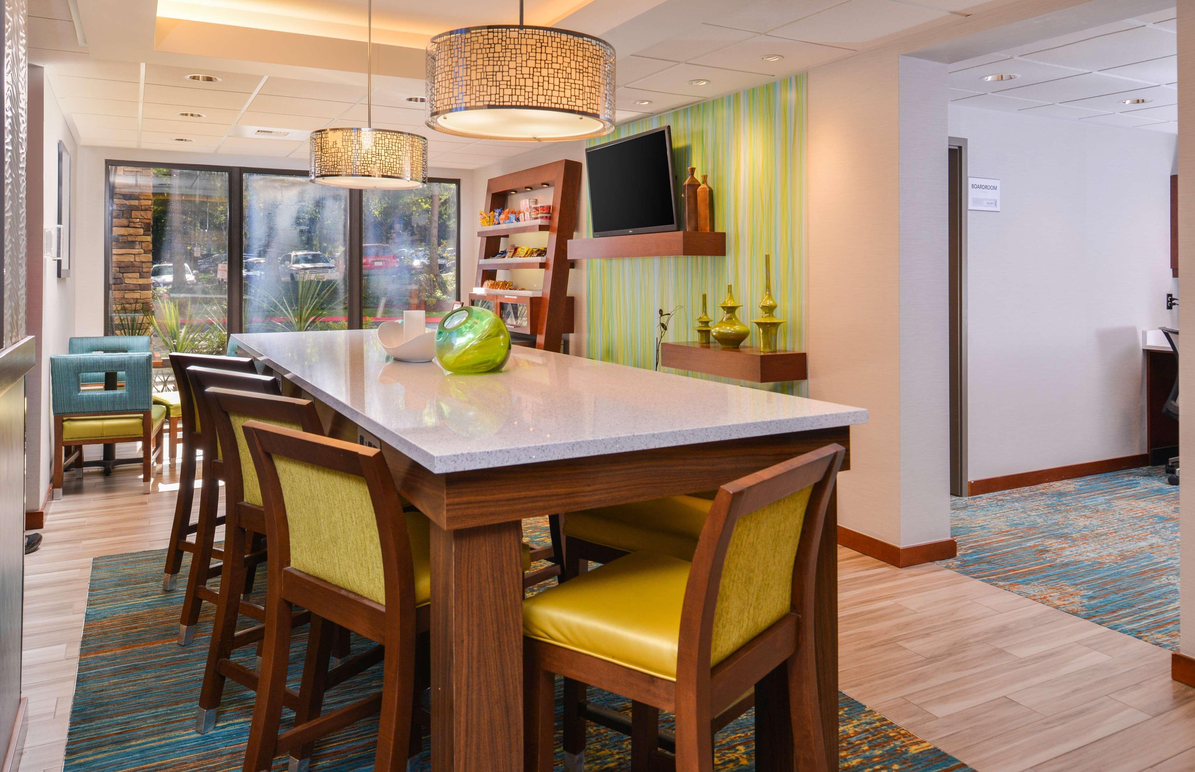 Hotel Hampton Seattle Airport 3*