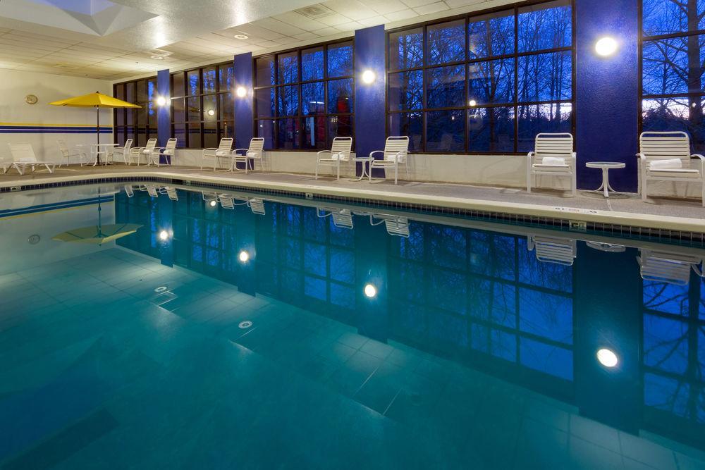 Radisson Seattle Airport Hotel 3*