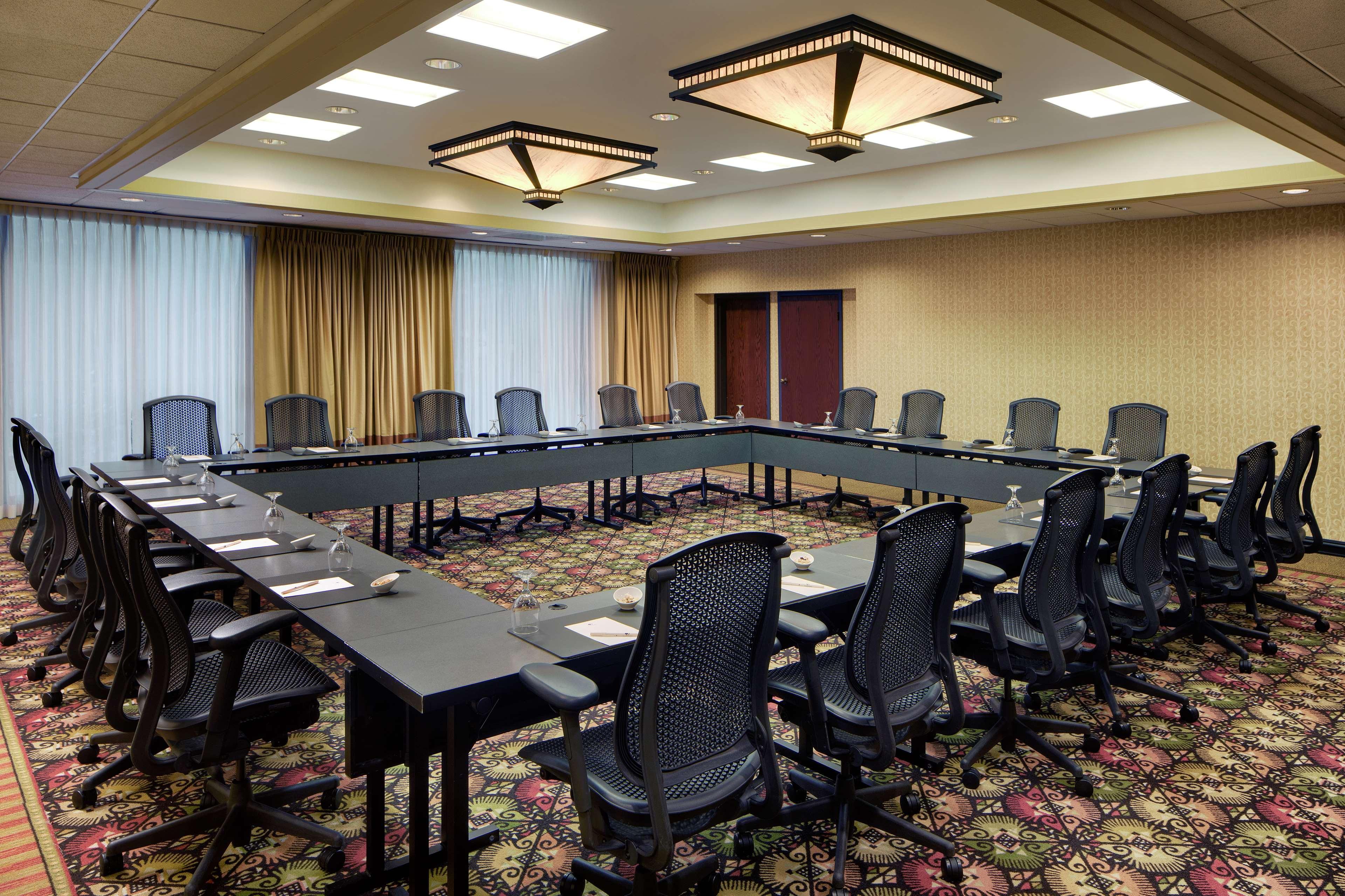 Hotel Doubletree By Hilton Seattle Airport SeaTac