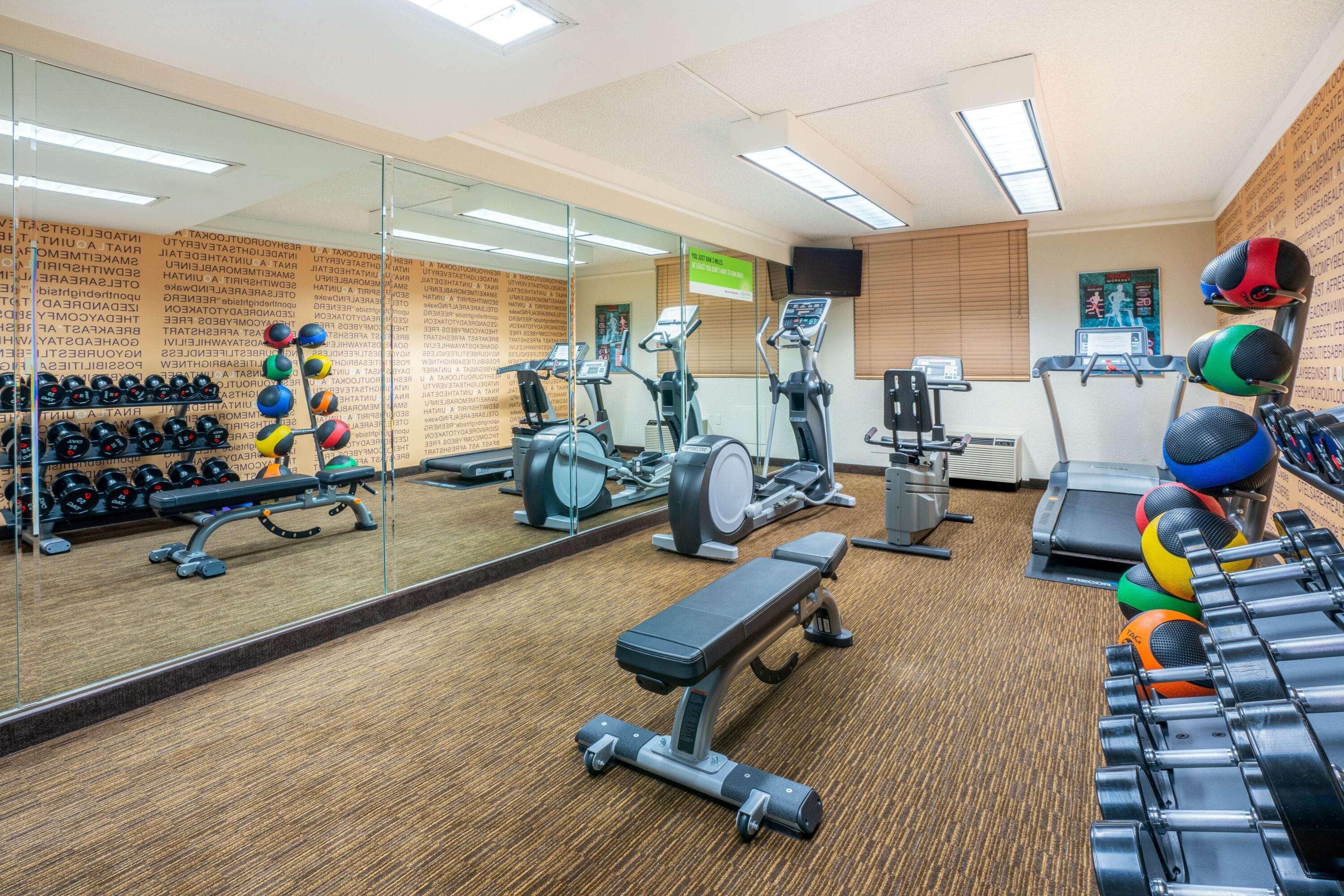 Hotel La Quinta By Wyndham Seattle Sea-tac Airport