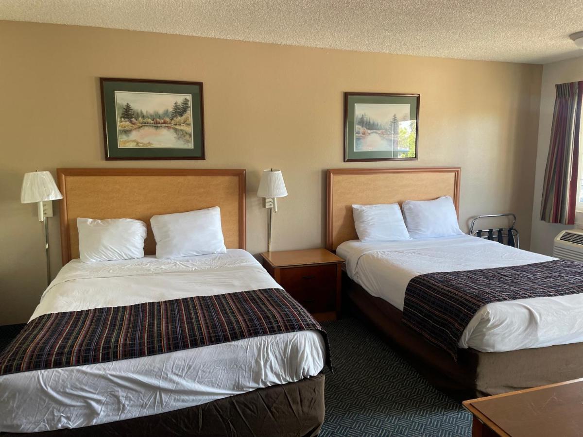 Inn Skyway - 2*