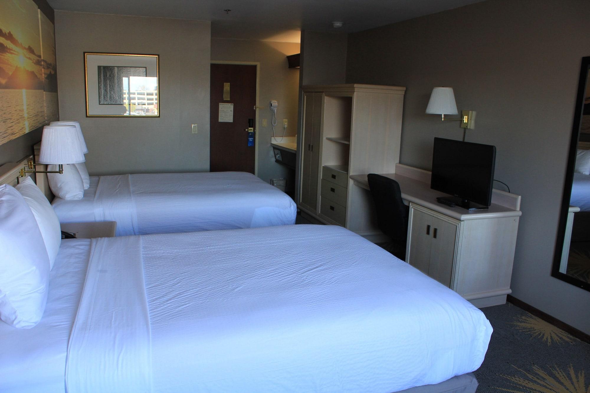 Hotel Days By Wyndham Airport