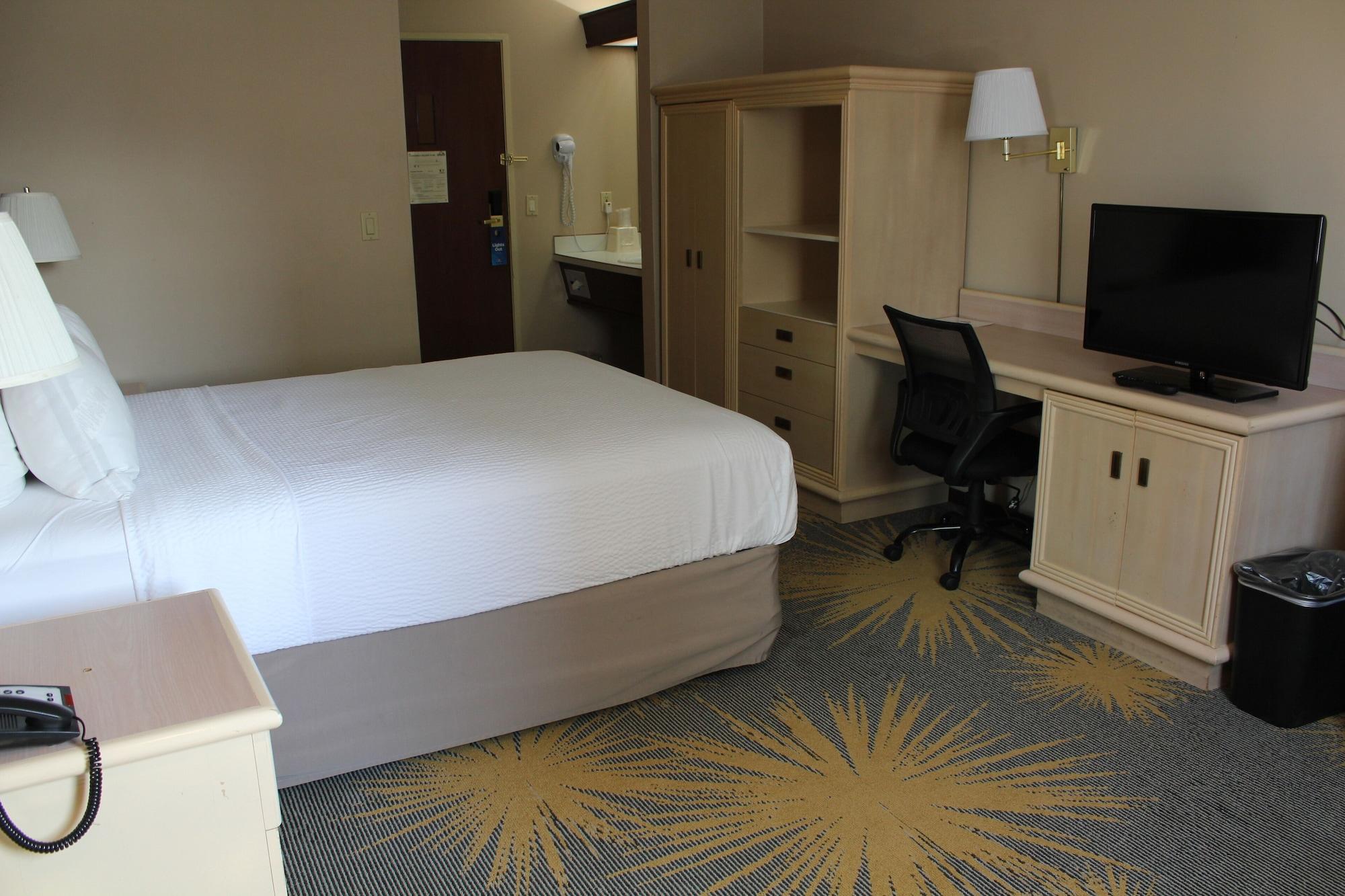 Days By Wyndham Airport SeaTac