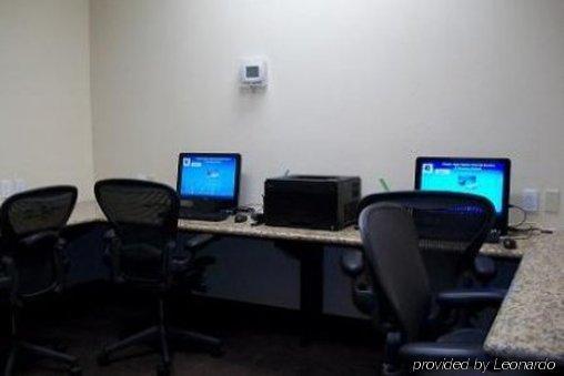 Radisson Seattle Airport 3*