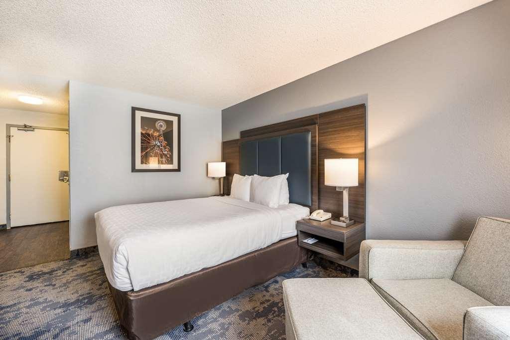 Hotel Surestay By Western Airport North *
