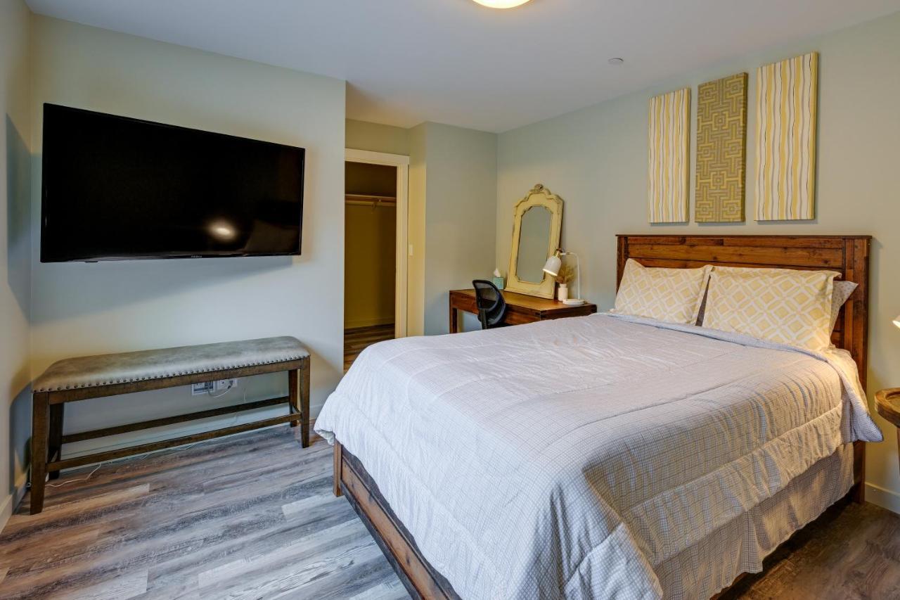 Stunning Gem With Modern Amenities! SeaTac