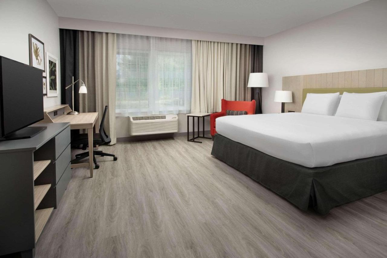 Country & By Radisson, Seattle-tacoma International Airport, Wa Hotel SeaTac