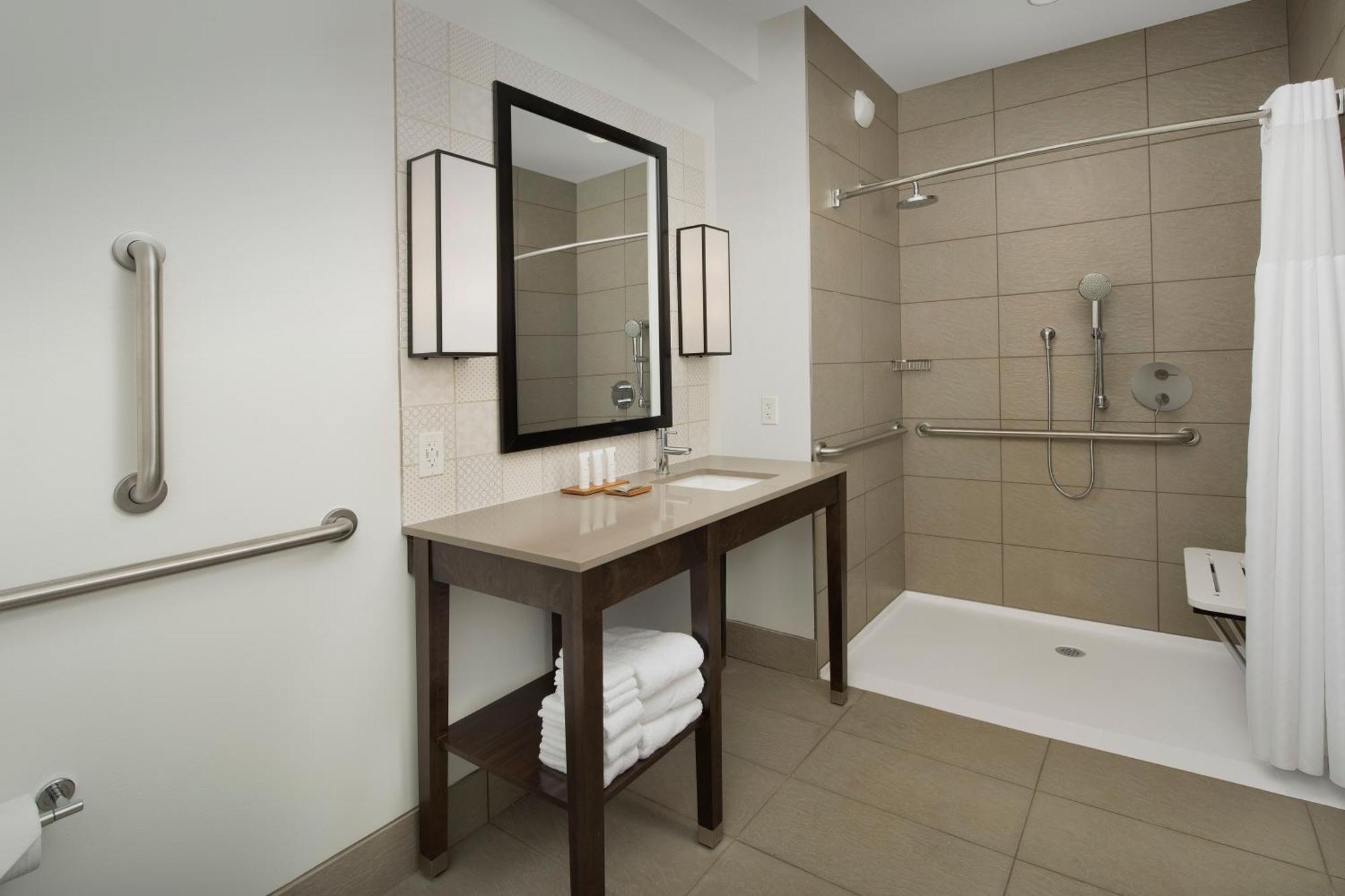 Country & By Radisson, Seattle-tacoma International Airport, Wa 3* SeaTac