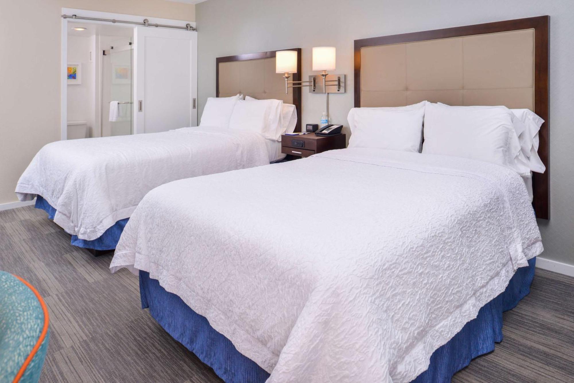 Hampton Seattle Airport 3*