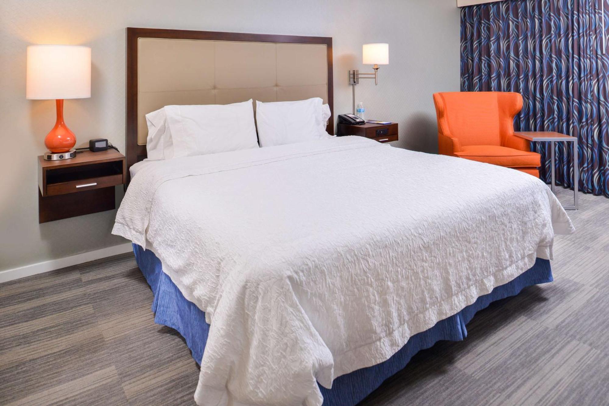 Hotel Hampton Seattle Airport 3*