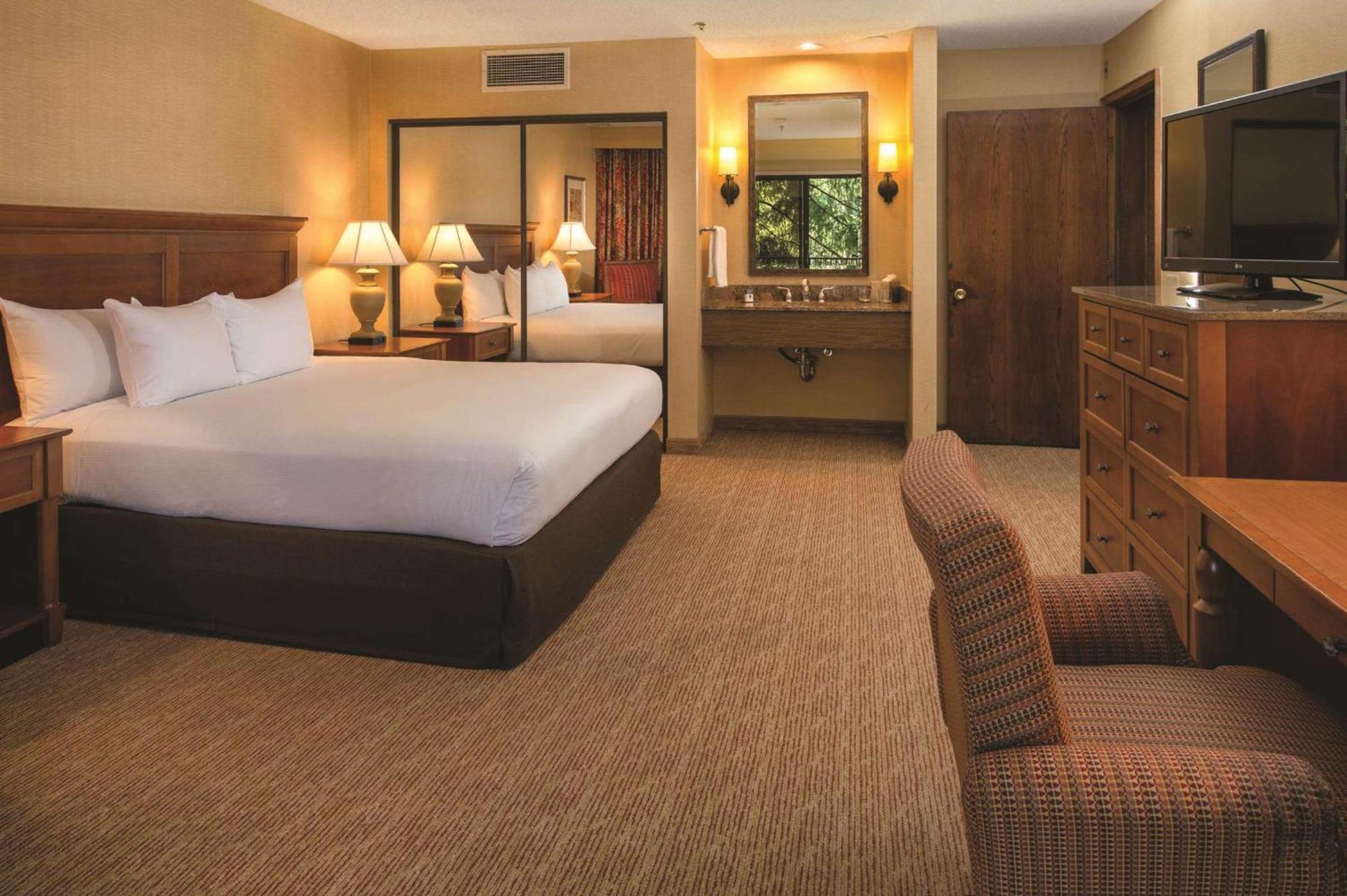 Hotel Doubletree By Hilton Seattle Airport SeaTac