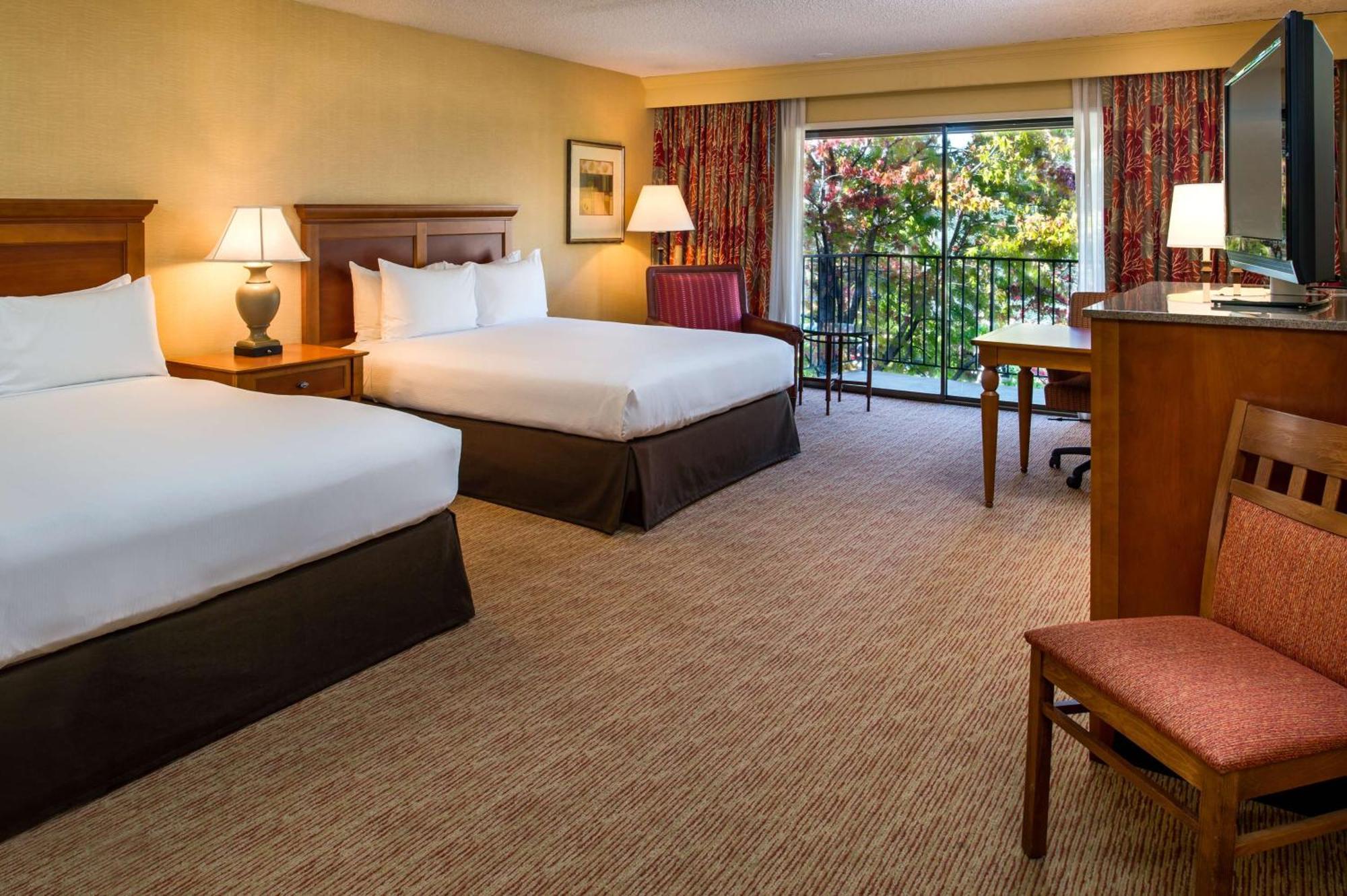 Doubletree By Hilton Seattle Airport Hotel SeaTac