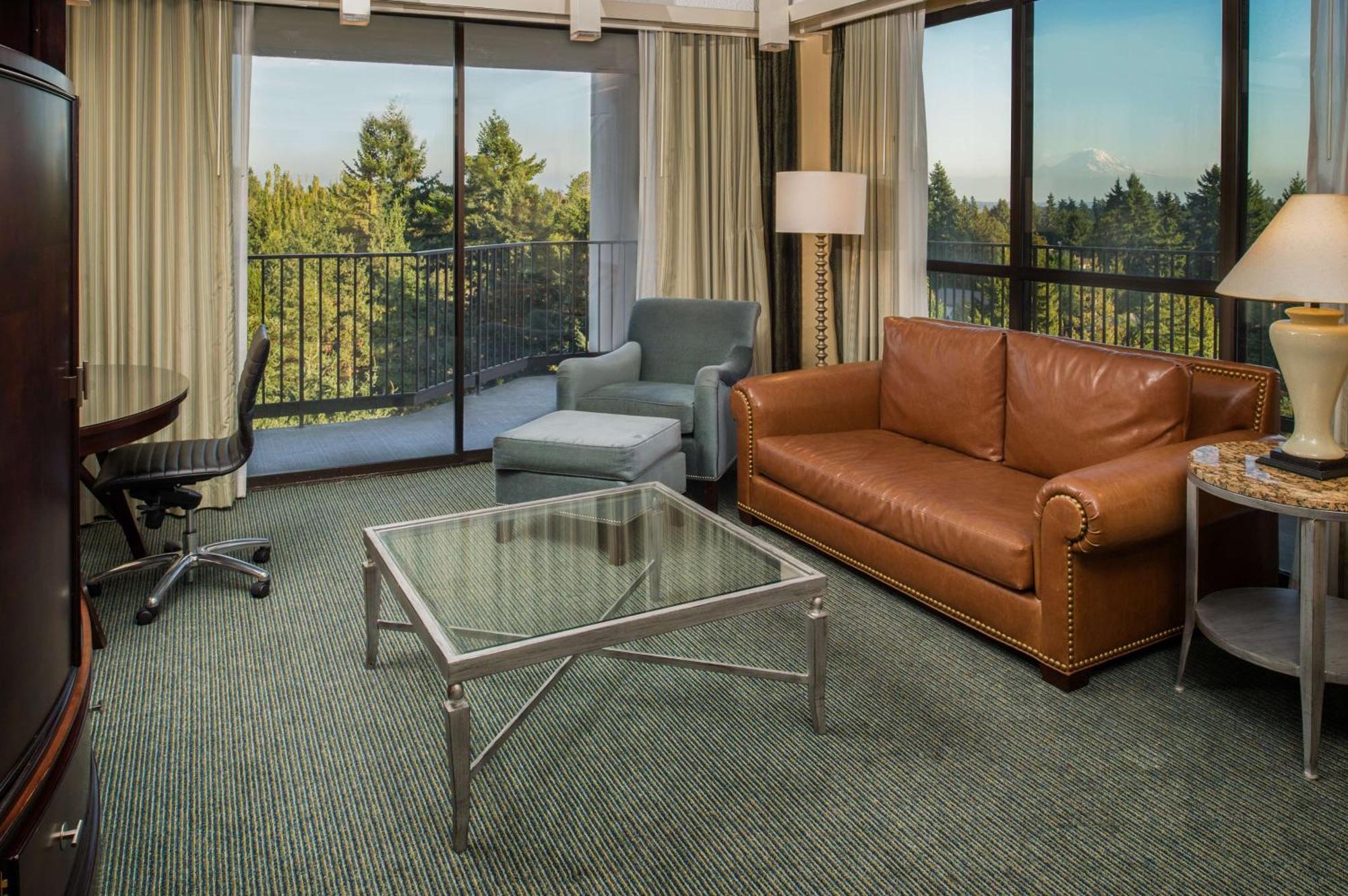 Doubletree By Hilton Seattle Airport 4*