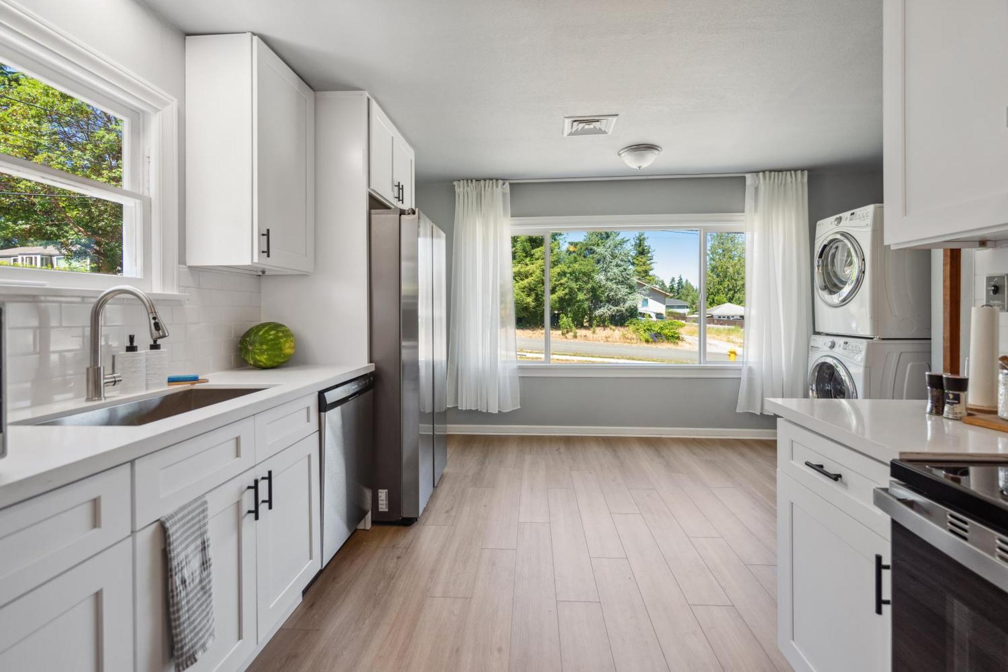 Spacious 5b2b 5 Min To Airport With Ac, Game Room, Wifi, Parking Holiday home