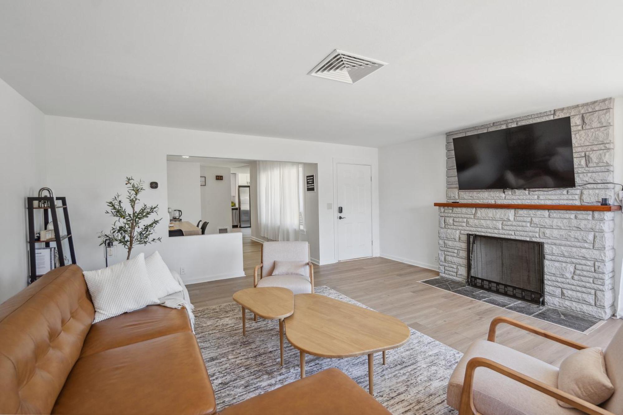 Spacious 5b2b 5 Min To Airport With Ac, Game Room, Wifi, Parking SeaTac