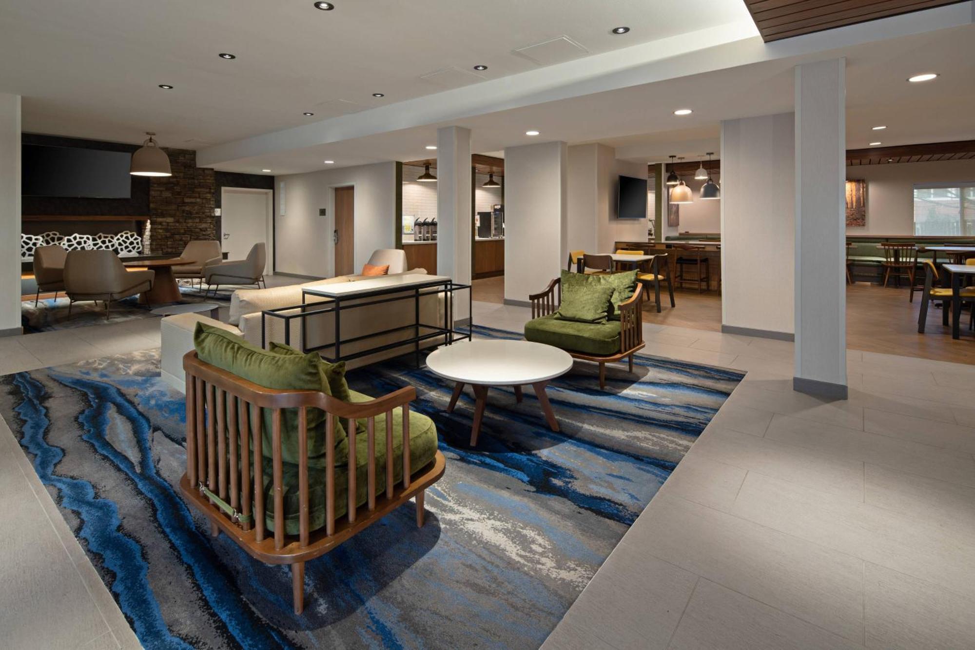 Fairfield By Marriott & Seattle Sea-tac Airport 3*