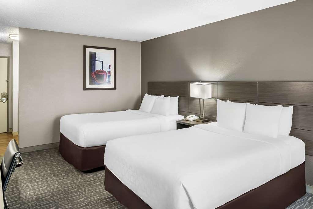 Surestay By Western Airport North Hotel *