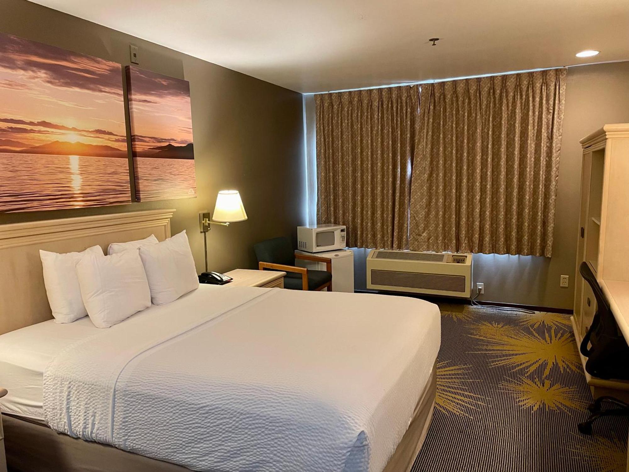 Days By Wyndham Airport Hotel SeaTac