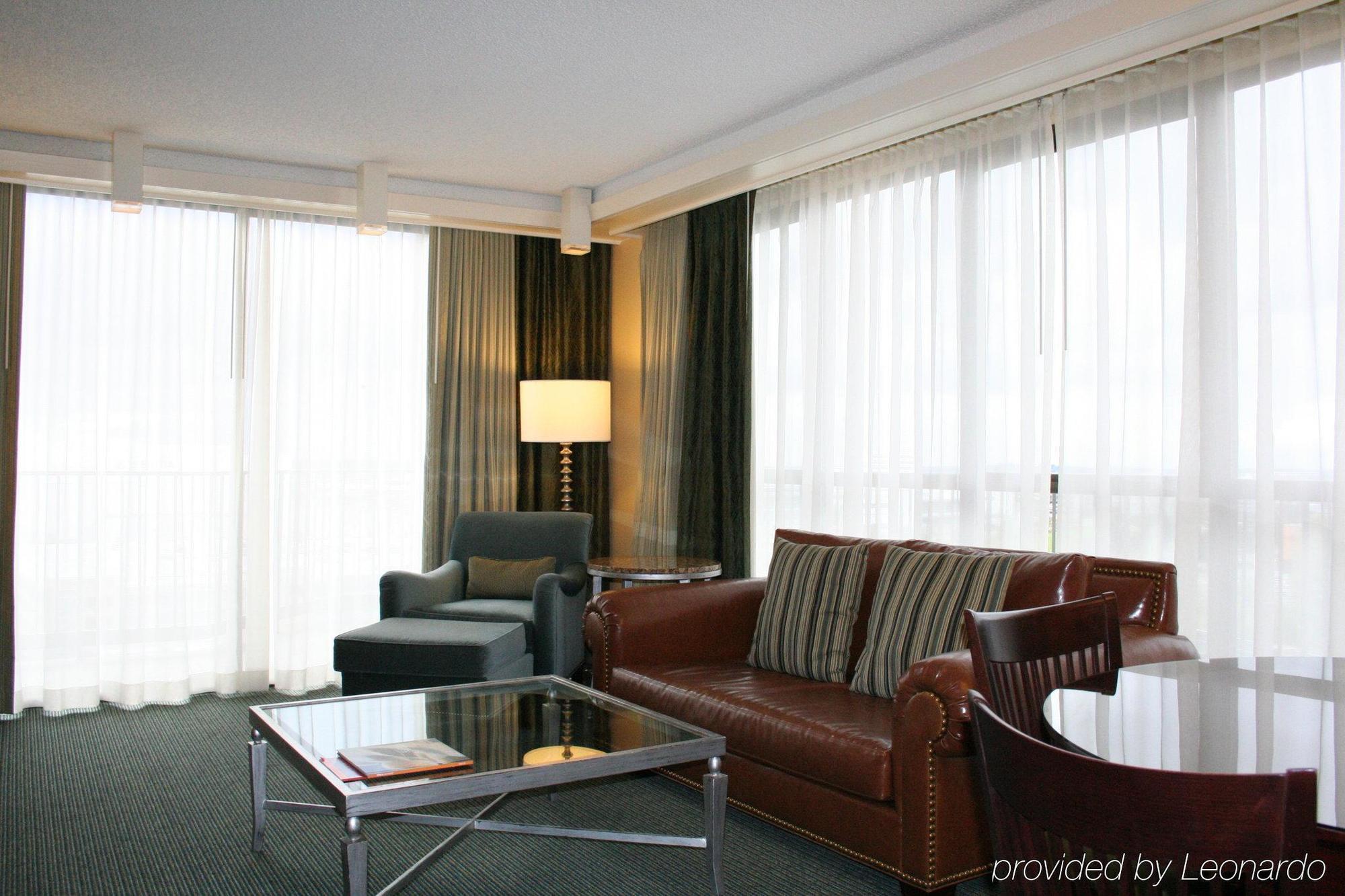 Doubletree By Hilton Seattle Airport 4*