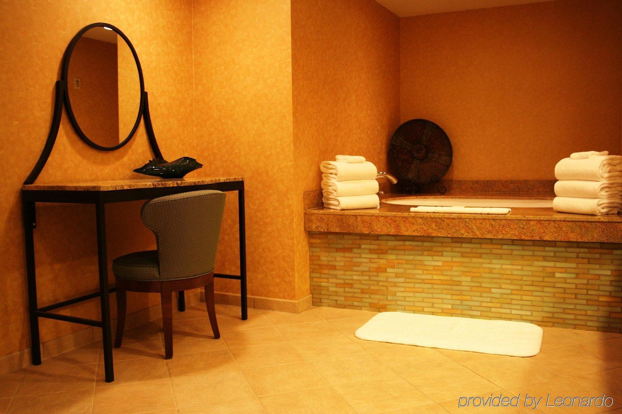 Doubletree By Hilton Seattle Airport