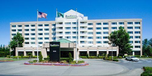 Hotel Radisson Seattle Airport 3*