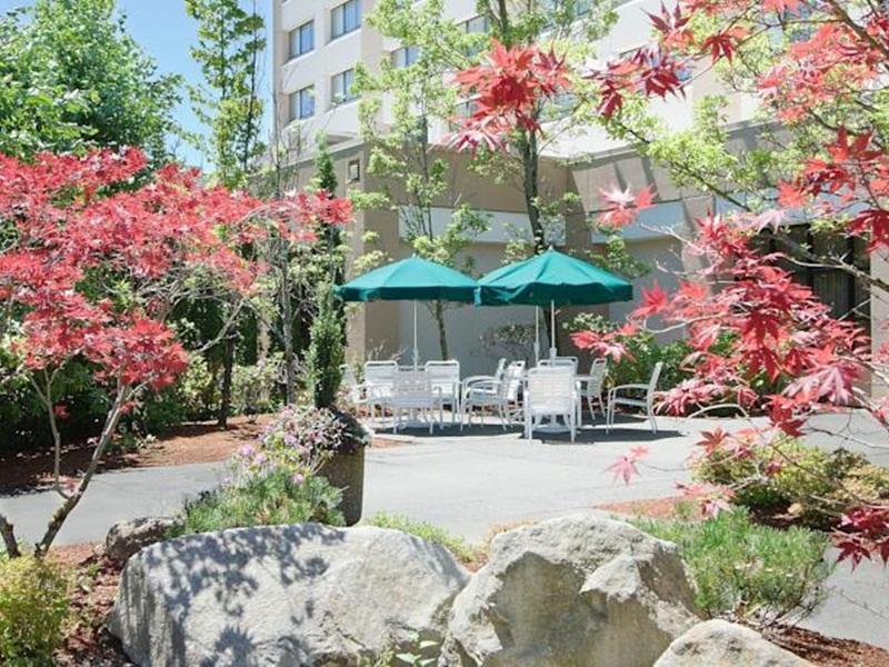 Hotel Radisson Seattle Airport 3*