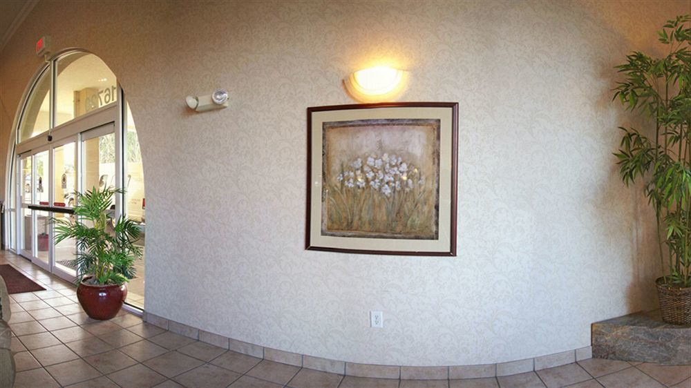 Ramada By Wyndham Airport Hotel