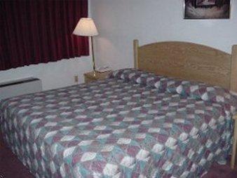 Crest Motel