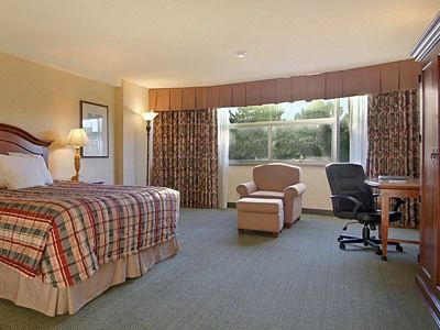 Red Lion Seattle Airport 3*