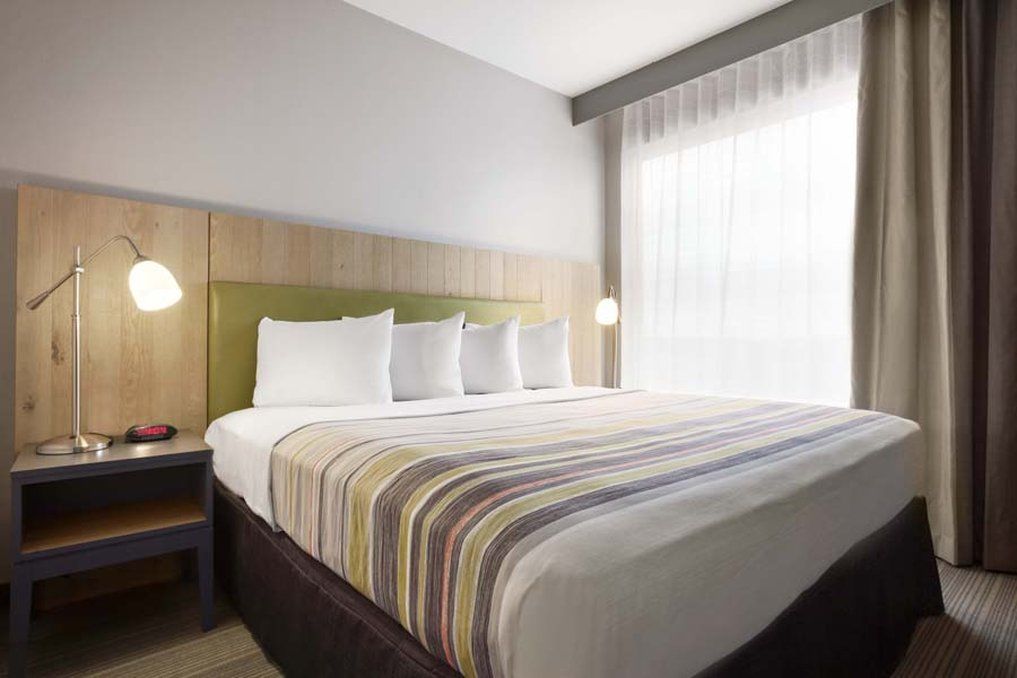 Hotel Country & By Radisson, Seattle-tacoma International Airport, Wa 3*