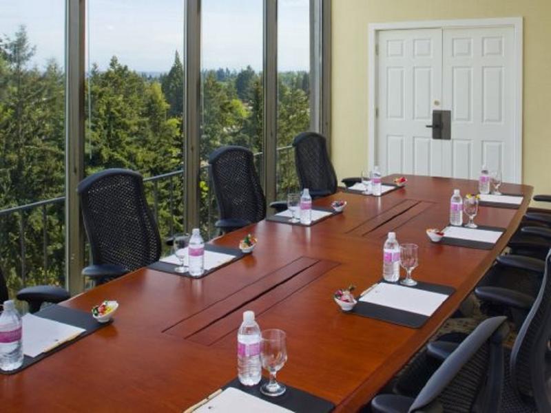 Doubletree By Hilton Seattle Airport 4*