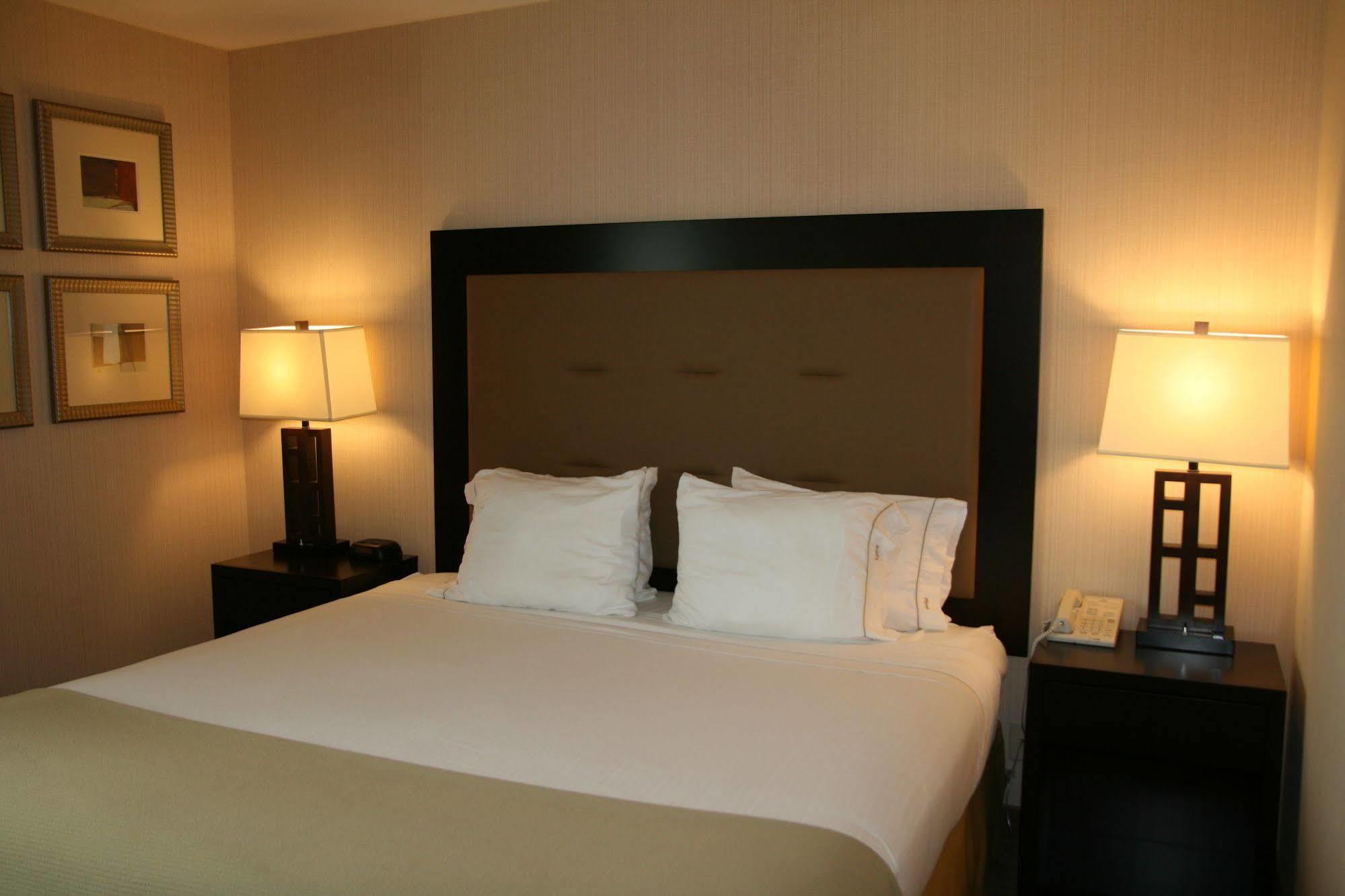 Express Seattle - Sea-tac Airport By Ihg Hotel SeaTac