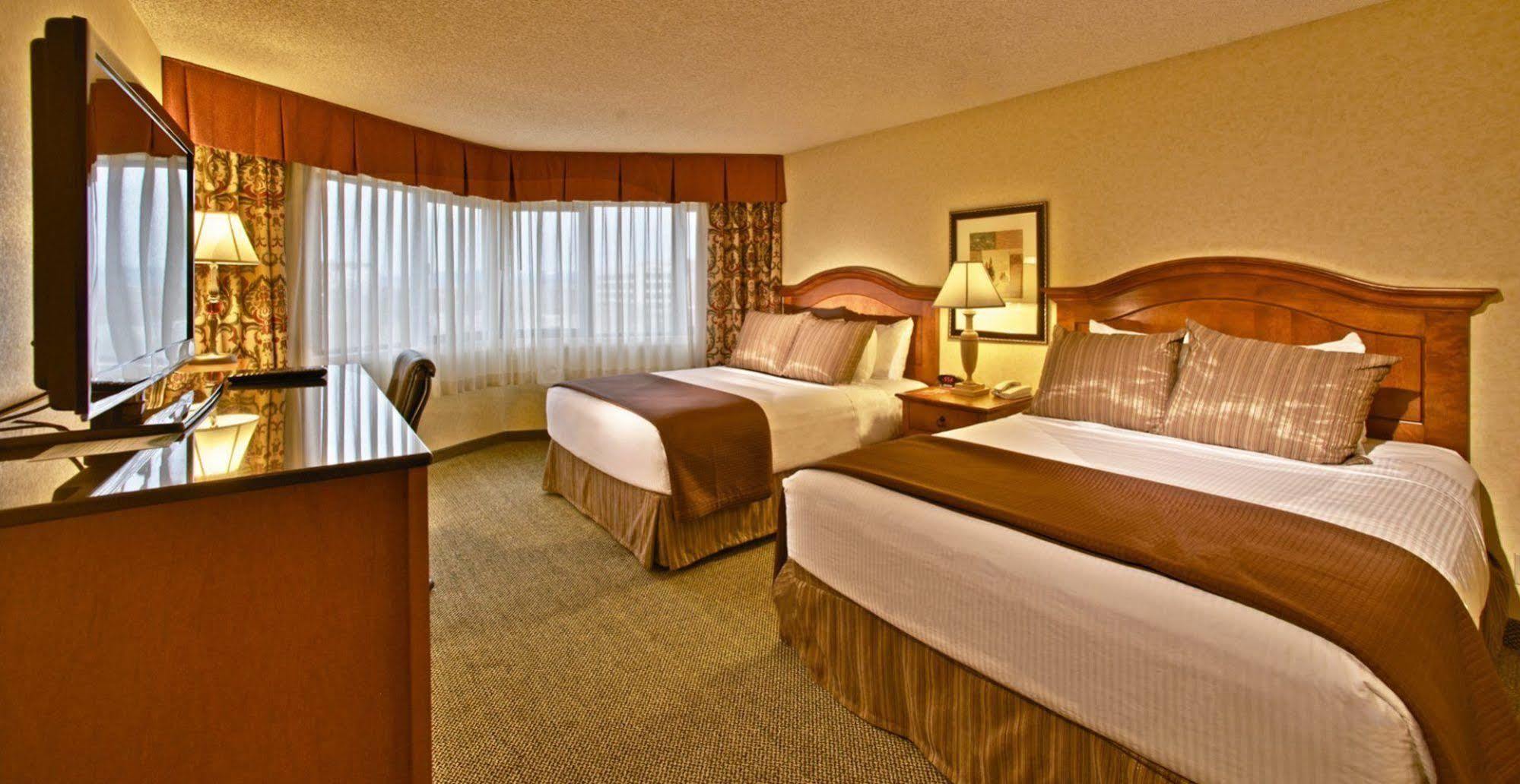 Hotel Red Lion Seattle Airport 3*
