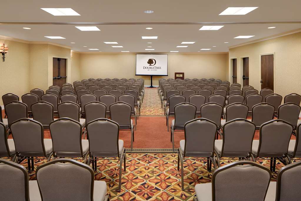 Doubletree By Hilton Seattle Airport Hotel 4*